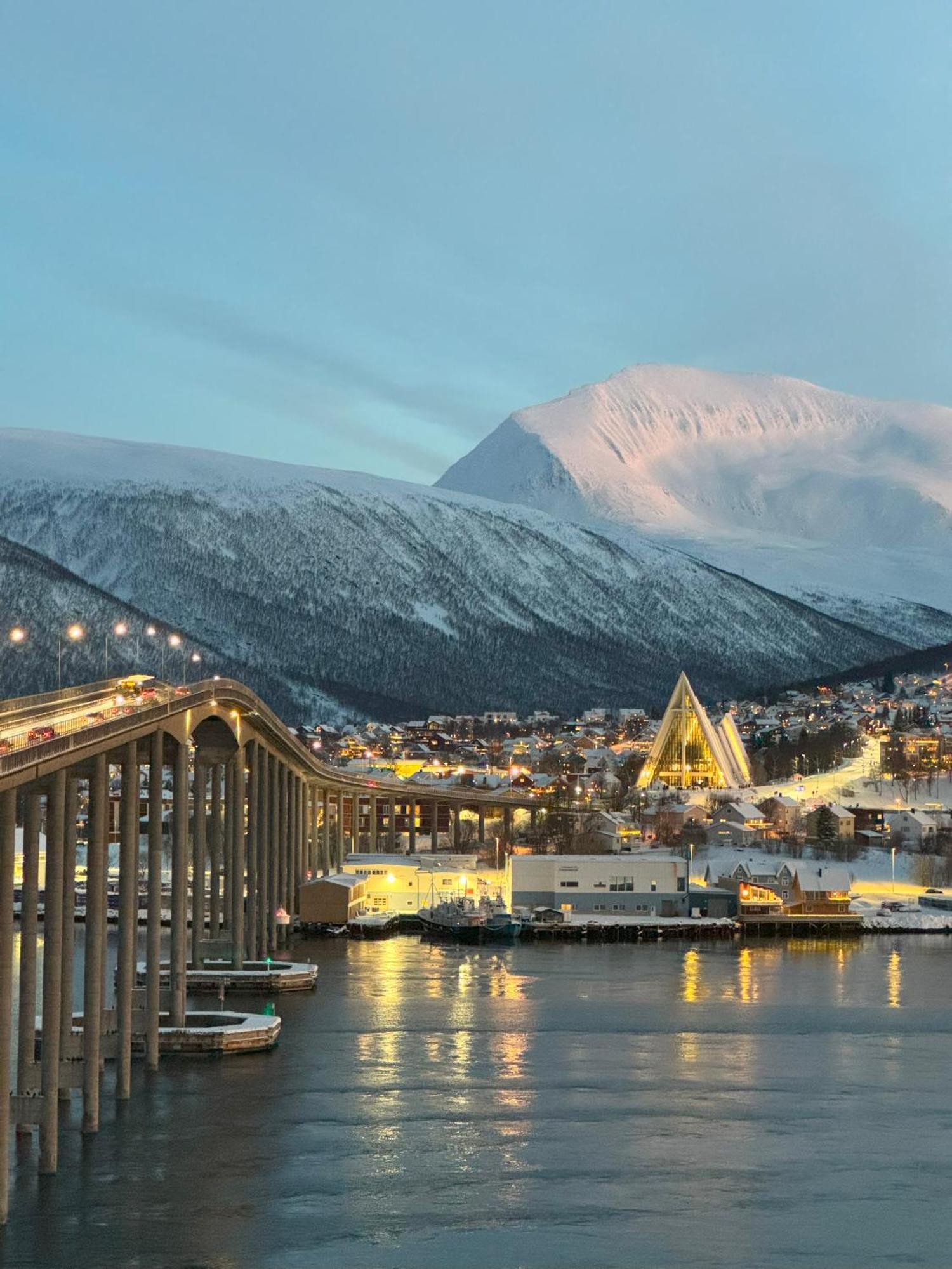 Totalapartments Vervet Gjoa Tromsø Buitenkant foto